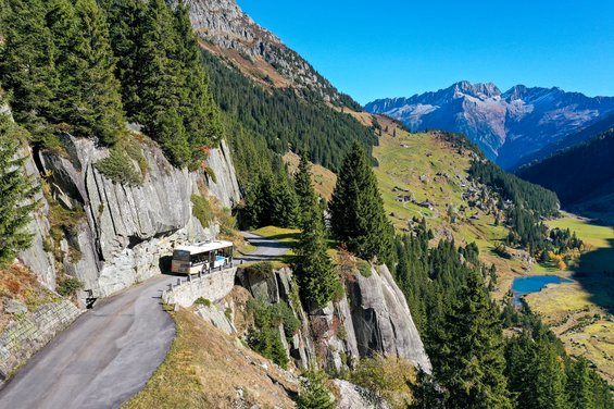 Mit dem Bus in die Göschener Bergwelt